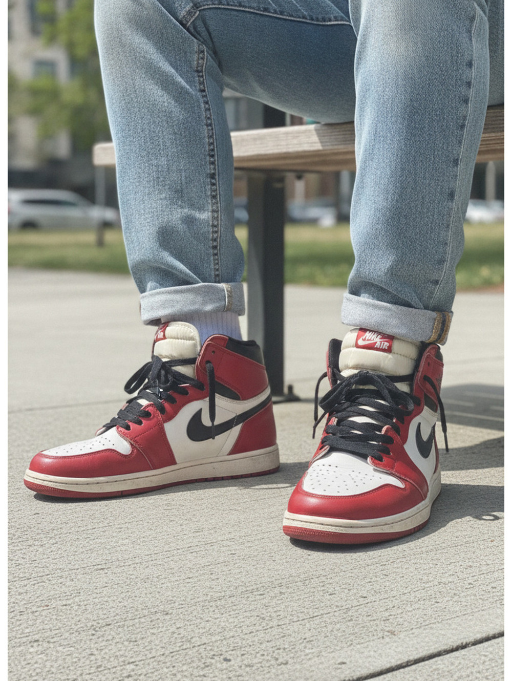 Nike Air Jordan 1 Retro High OG Chicago Red White Black Size 8